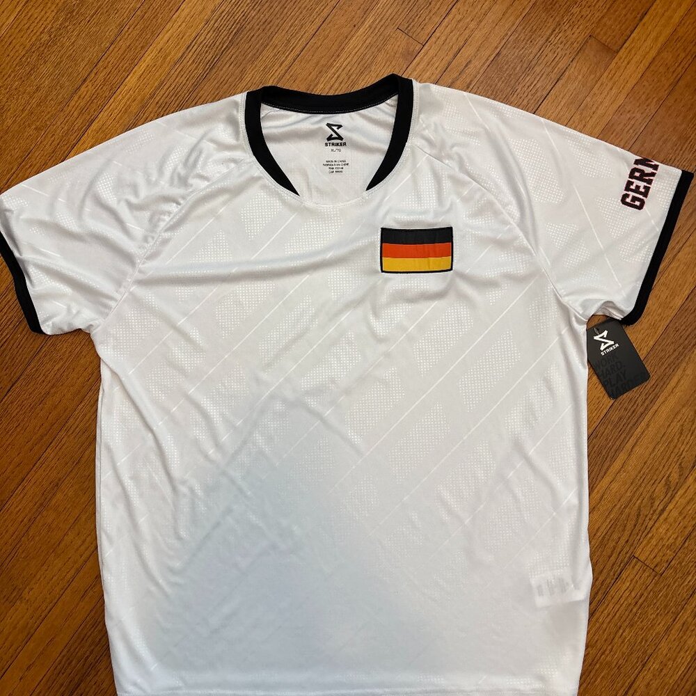 ⚽ 🇩🇪 German Soccer White Jersey | Tags | GERMAN Flag | Adult | Size XL